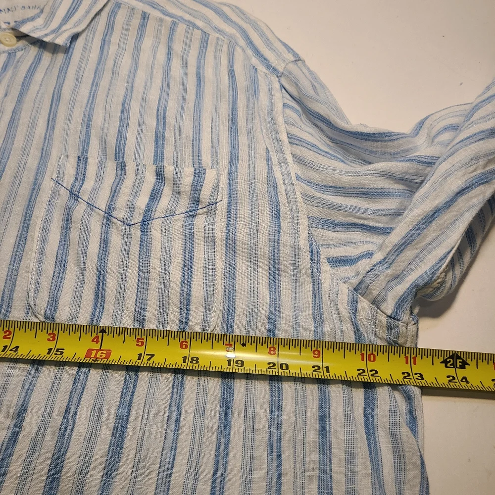Tommy Bahama Blue and White Casual Shirt